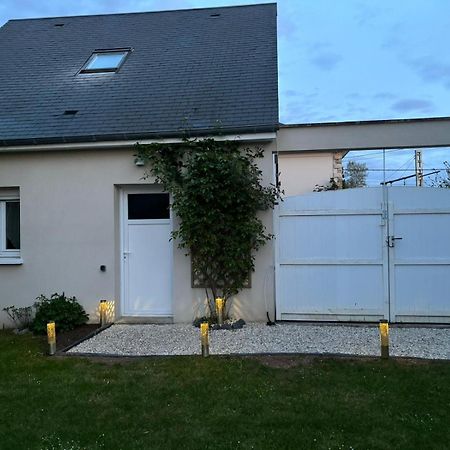 Le 911 Hotell Nazelles-Negron Exteriör bild